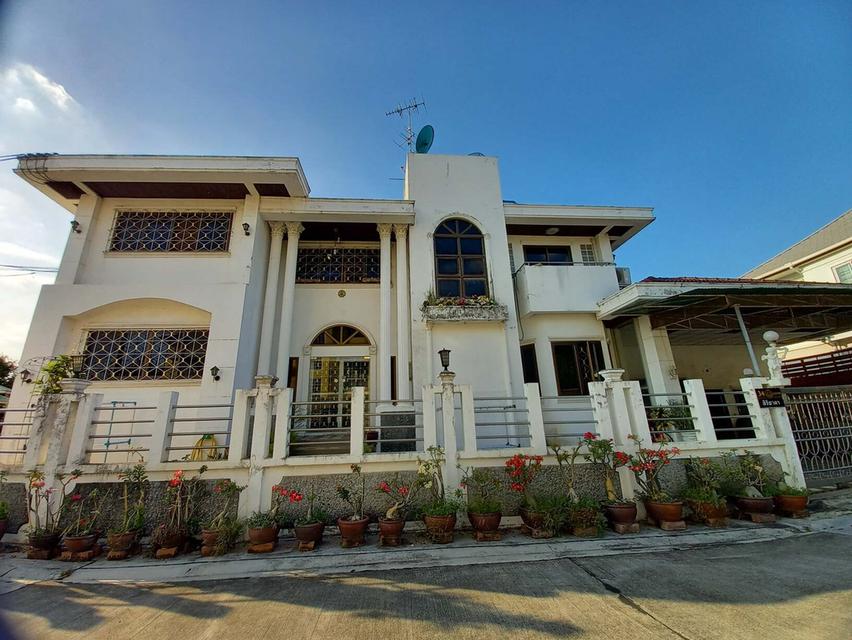 ขายบ้านเดี่ยว 2 ชั้น มือสอง ย่านรามอินทรา 1