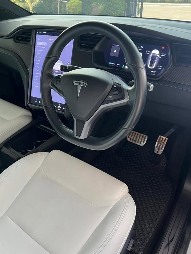 Tesla Model X ปี 2021 3