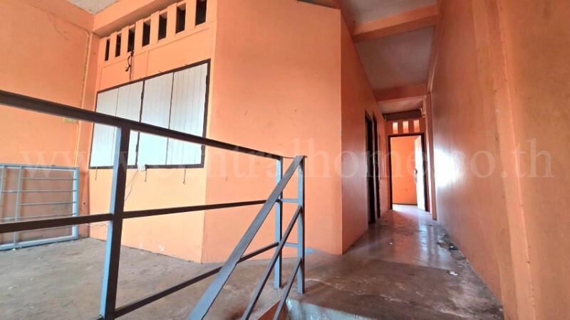 อาคารพาณิชย์ 3.5 ชั้น ซอยอยู่สุข 23 บางเมือง - สมุทรปราการ รีโนเวทแล้ว สภาพดี 9