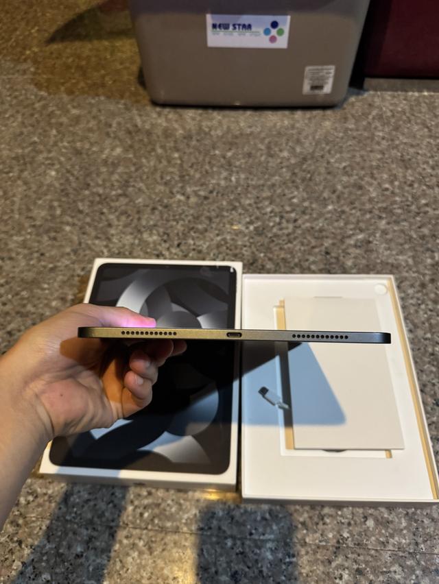 ขายiPadAir5M1สีดำ64กิ๊กมีกล่องสวยๆใช้งานดีถูกมากก 4