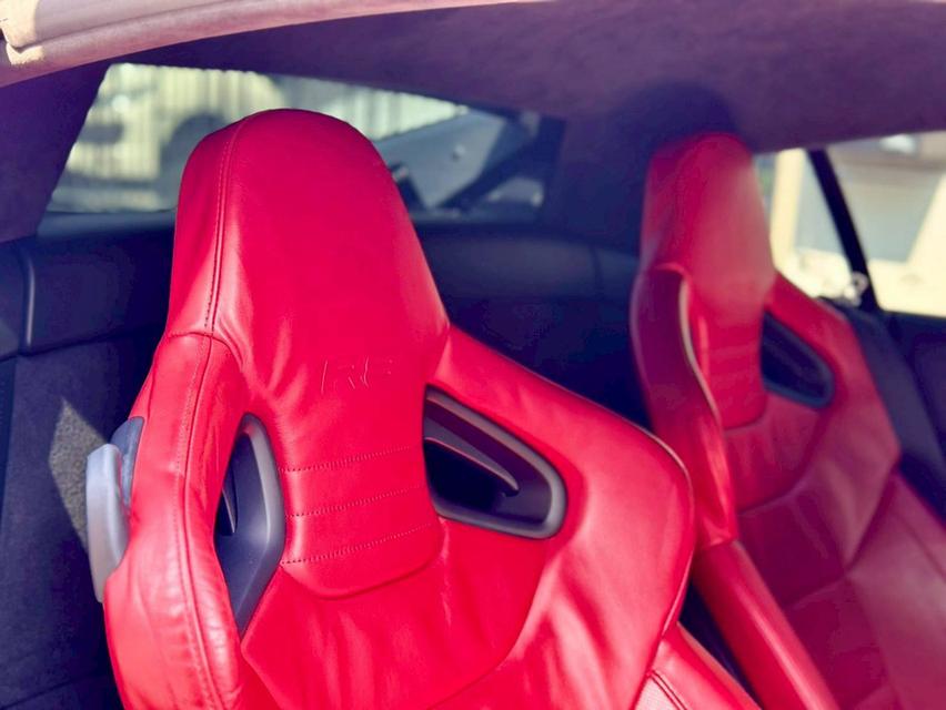 Audi R8 V10 5.2 FSI quattro 2012 รถสปอร์ตซุปเปอร์คาร์ มาพร้อมของแต่งเพียบ 12