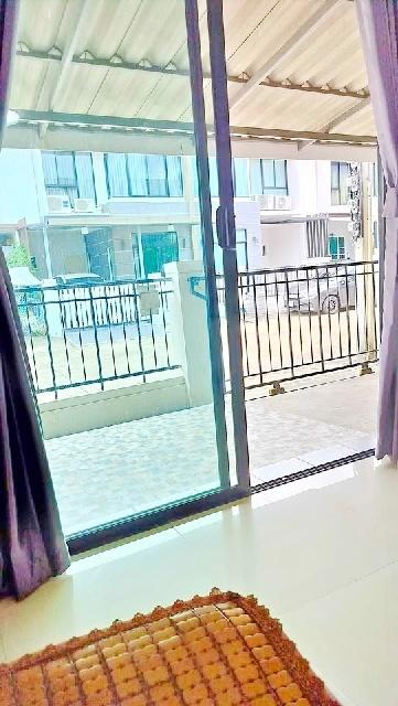 MRT มีนพัฒนา 1.3กม.ทาวน์โฮม 2 ชั้น 26ตร.วา. 210ตร.ม.รามคำแหง174 รร.นานาชาติร่วมฤดี 2.4กม. 3นอน 2น้ำ พร้อมเฟอร์ เครื่องใช 2