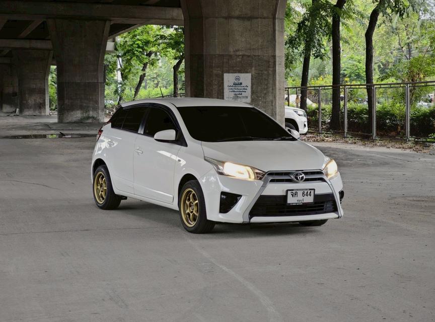 Toyota Yaris Eco 1.2 E Auto ปี 2015