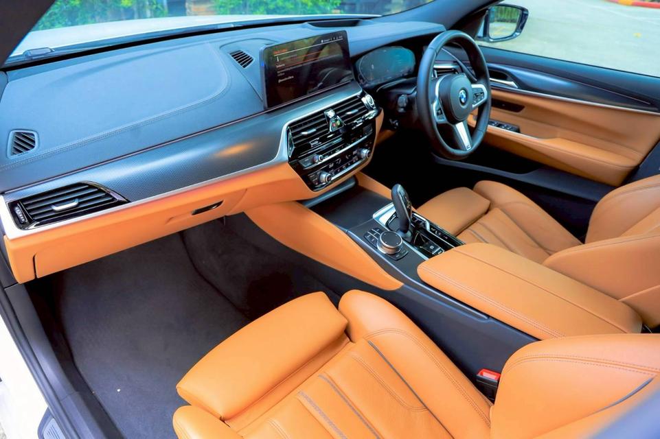 BMW 630i GT Lci M-sport รูปที่ 10