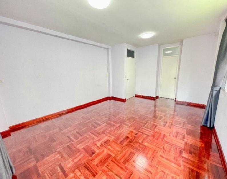 ให้เช่าบ้านเดี่ยว 2 ชั้น / Home Office หลังใหญ่ ซอยรามอินทรา เข้าซอยไม่ลึก ทำเลดีมาก / ปากซอยรถไฟฟ้า เดินได้ 8