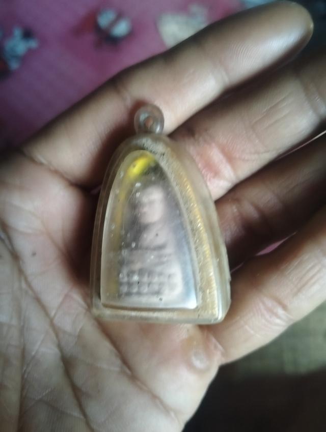 หลวงปู่ทวดรุ่นเตารีด 12