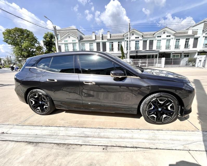 BMW IX xDrive50 Sport ปี2024