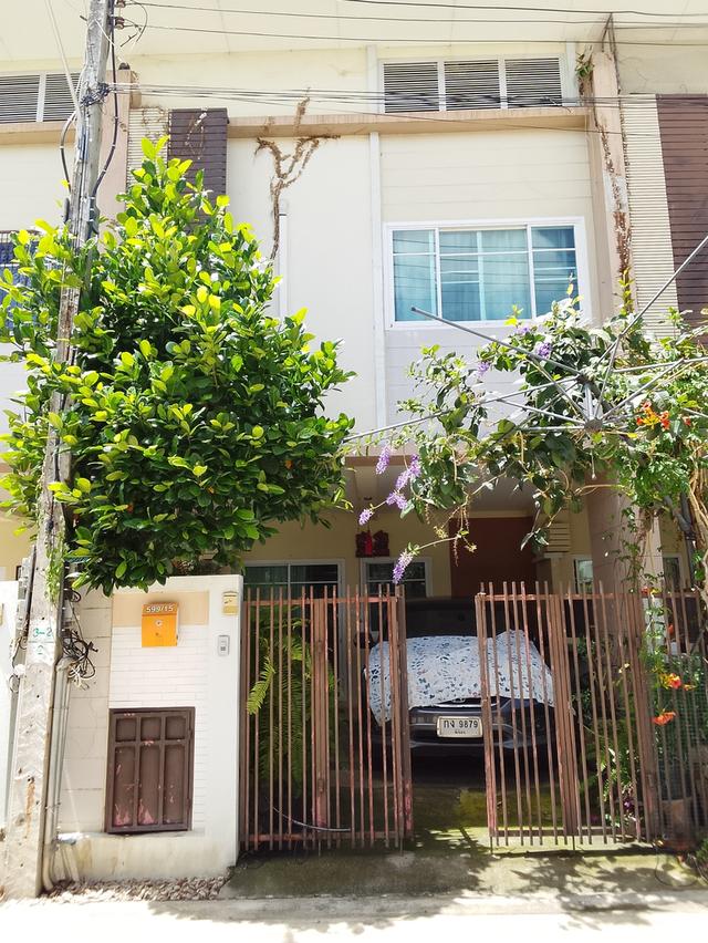 บ้านทาวน์เฮ้าส์ 2 ชั้น 3 ห้องนอน 2 ห้องน้ำ 20