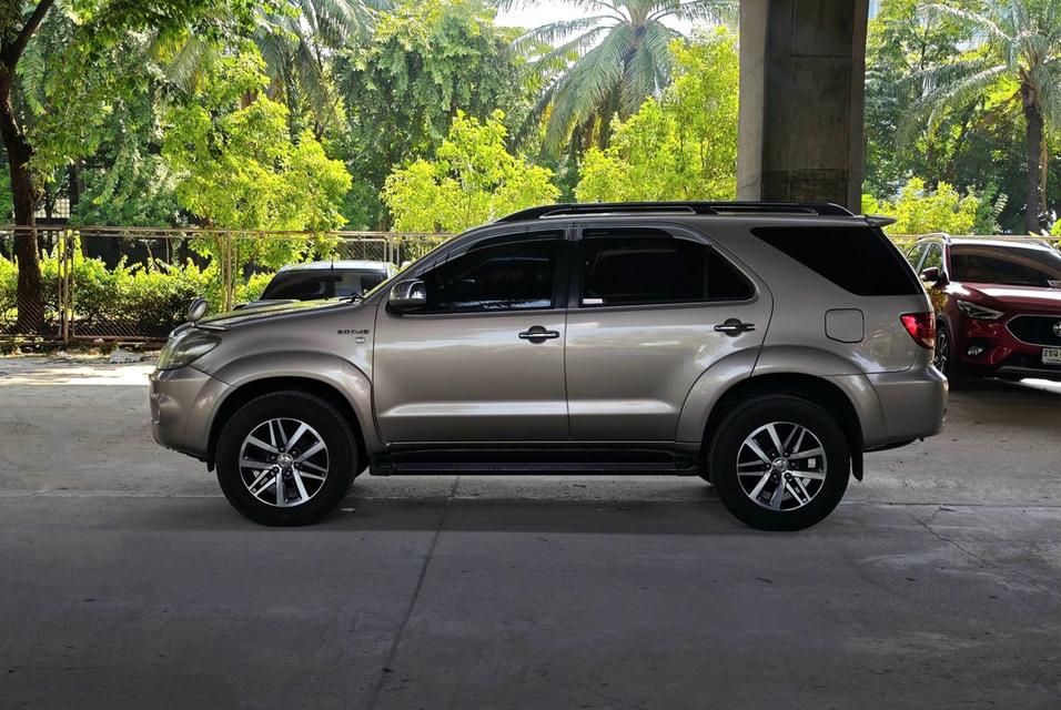 Toyota Fortuner 3.0 V 4WD ปี 2007 จด 2008 รูปย่อยที่ 4