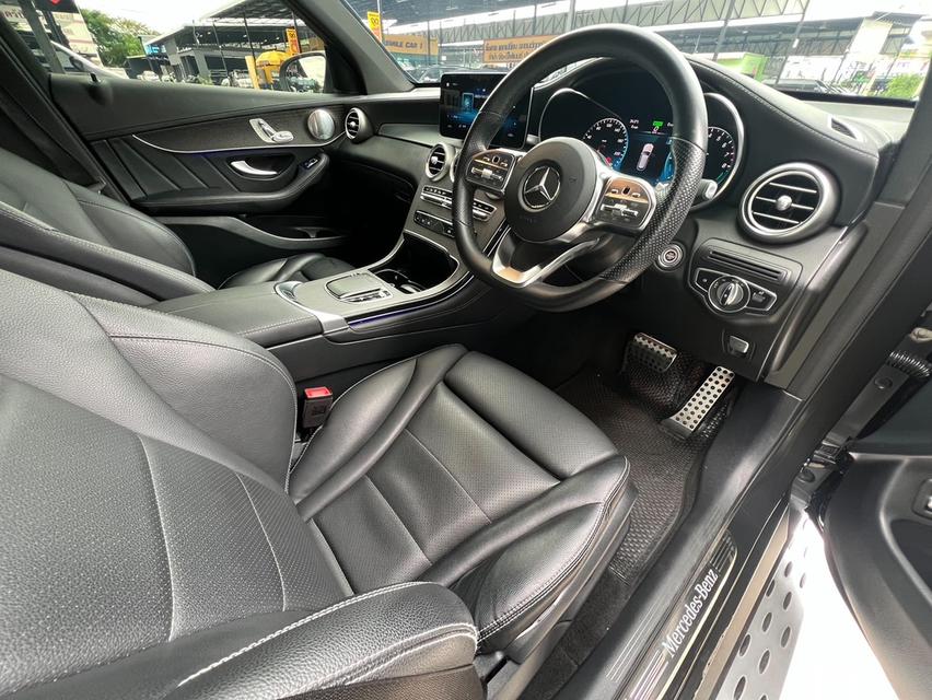 รหัสรถ JRS9032 BENZ GLC 300e AMG มือเดียวป้ายแดง ปี 20 6