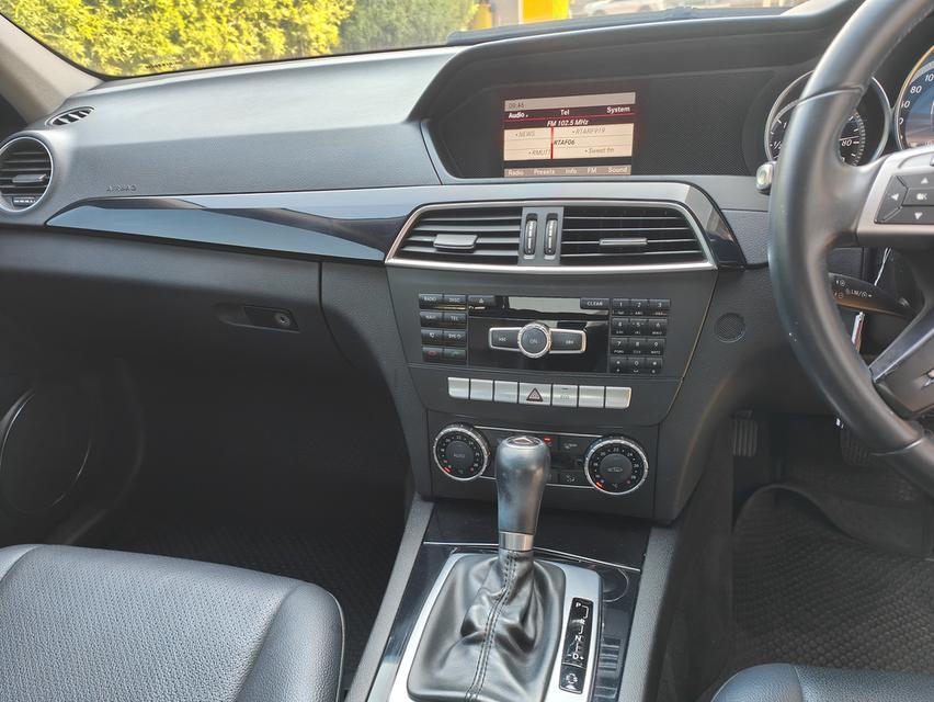 Mercedes Benz C200 CGI AT ปี 2013 รูปที่ 8