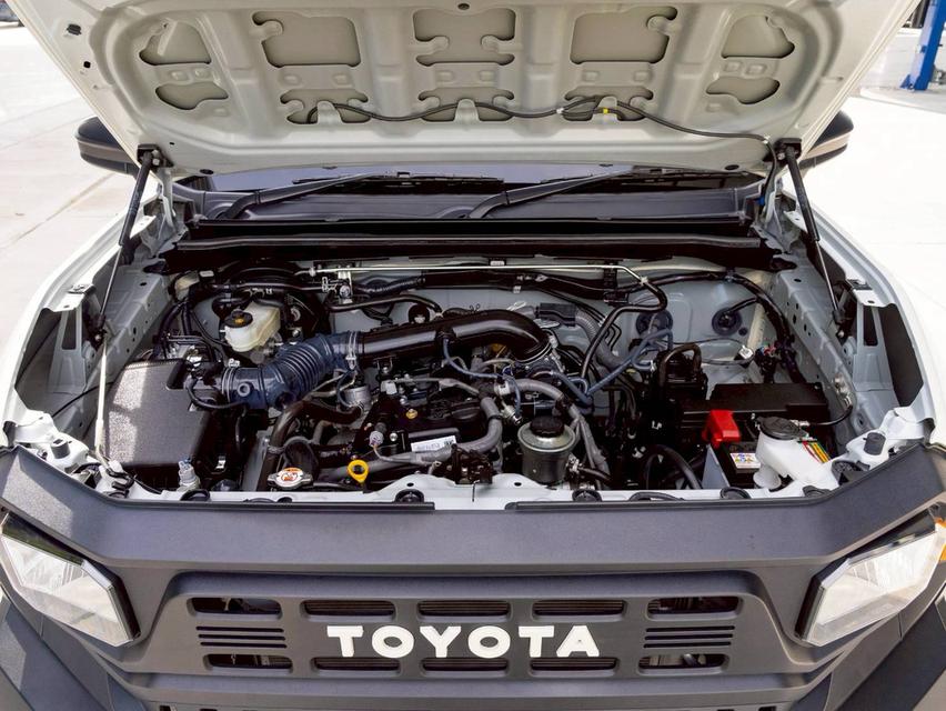 Toyota Hilux Champ 2.7 SWB ปีจด 2025 16
