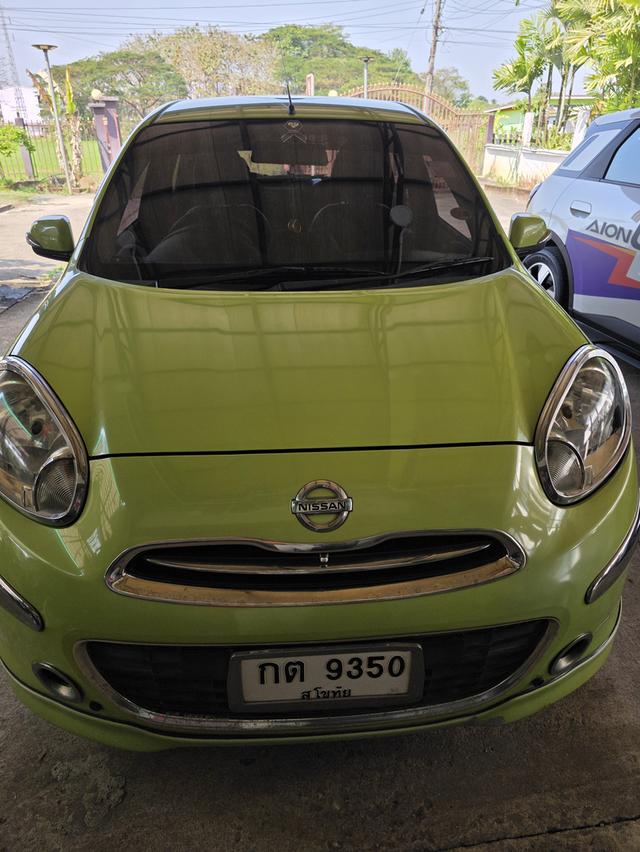 รถ Nissan march มือสอง ปี 2011 เข้าศูนย์ตลอด