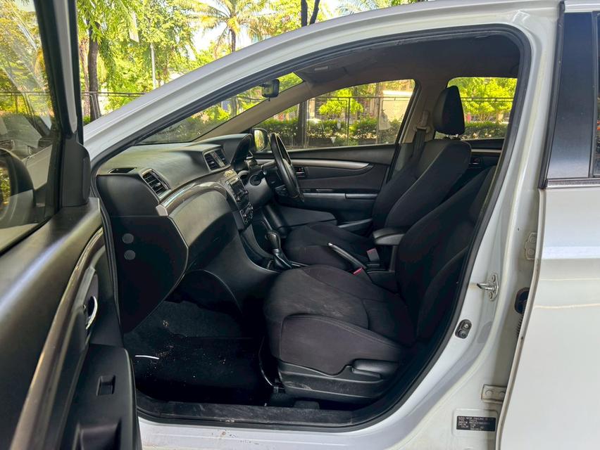 Suzuki Ciaz 1.25 Year 2016 9