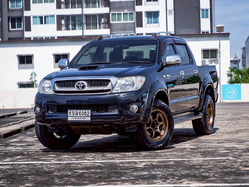TOYOTA HILUX VIGO 2.5 E VN Turbo PRERUNNER DOUBLE CAB เกียร์ ธรรมดา สีดำ ปี2010 