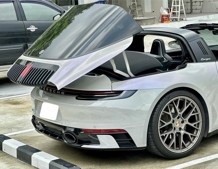 Porsche 911 Targa 4 (992) Crayon 3