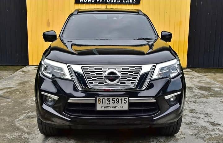 Nissan Terra สวยสีดำ