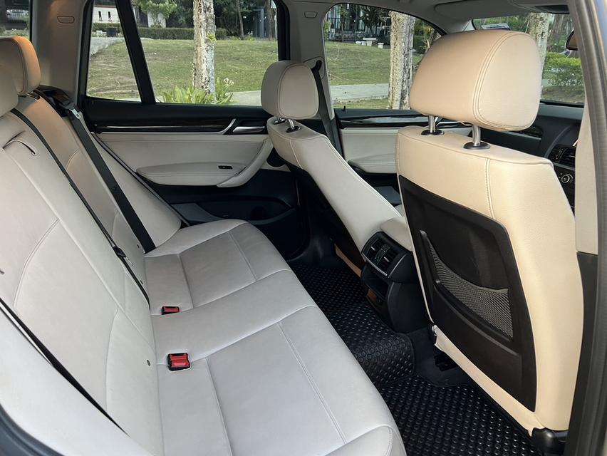 BMW X3 20d HIGHLINE 12