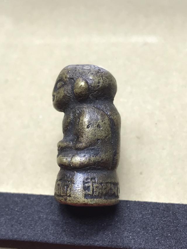 พระหน้านกฮูก หลวงปู่บุดดี วัดหนองหลัก 2