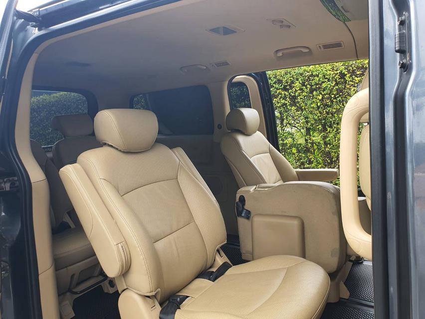 Hyundai H1 2.5 ELITE Minor chang สีเทา มือ1 ออกห้าง รถรุ่นปีคศ.2020 จดปี 2021 รูปที่ 9