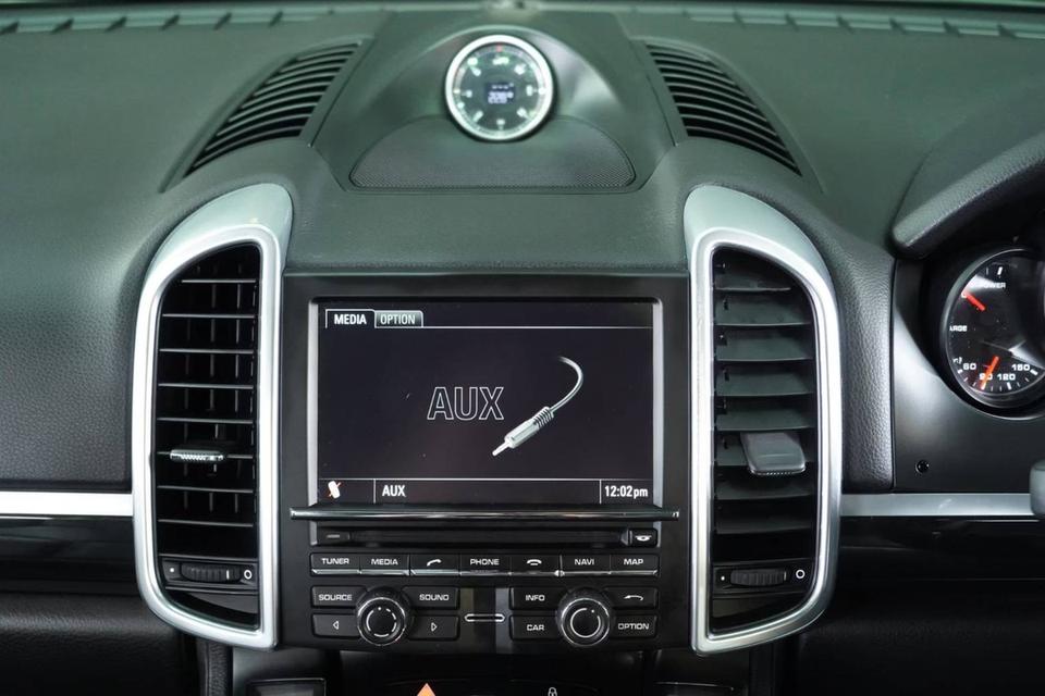 รหัสรถ JRS938 เข้าใหม่สวยจัด กับ Porsche Cayenne Hybrid 2013  15