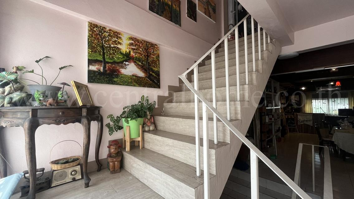 อาคารพาณิชย์ 2 คูหา ซอยแจ้งวัฒนะ 1 ทำเลดี พร้อมผู้เช่าออฟฟิศ 19