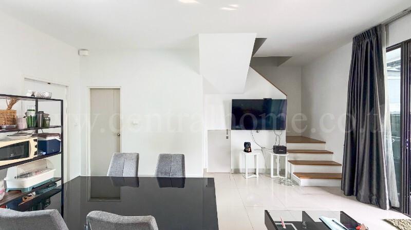 ทาวน์โฮม พลีโน่ ราชพฤกษ์ - รัตนาธิเบศร์ หน้าบ้านไม่ชนใคร สภาพดี พร้อมอยู่ 3