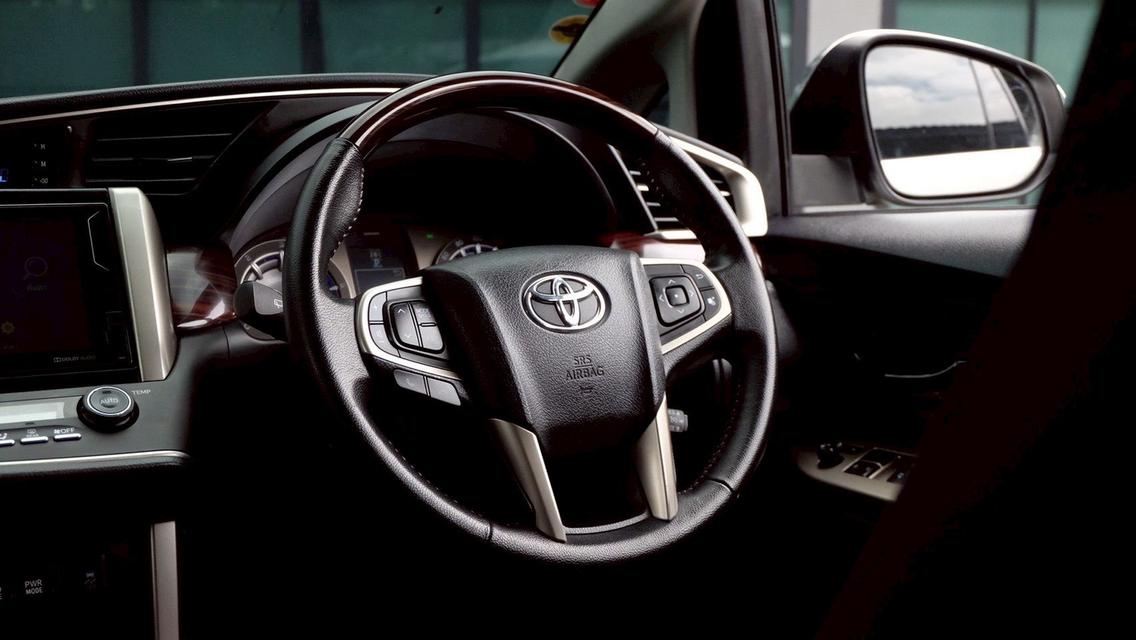 รหัสรถ KN3680 TOYOTA INNONA 2.8 CRYSTA ปี 2018 AUTO 9