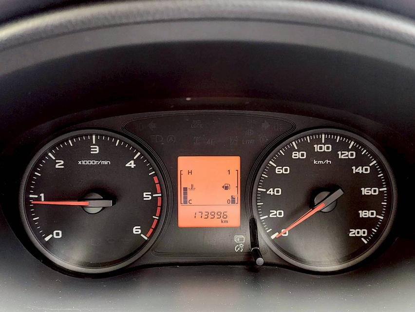 ขาย Mitsubishi Triton 2.4 ปี15 8