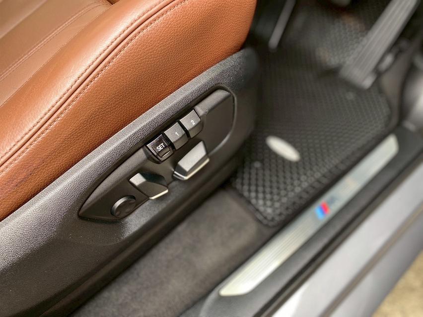 รหัสรถ PBG9999 BMW X5 xDrive40e M Sport ปี 2018 สีเทา ไมล์ 61,xxx km 13