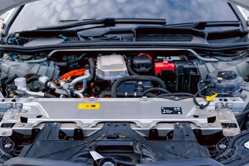 iX xDrive40 SPORT RHD I20 17