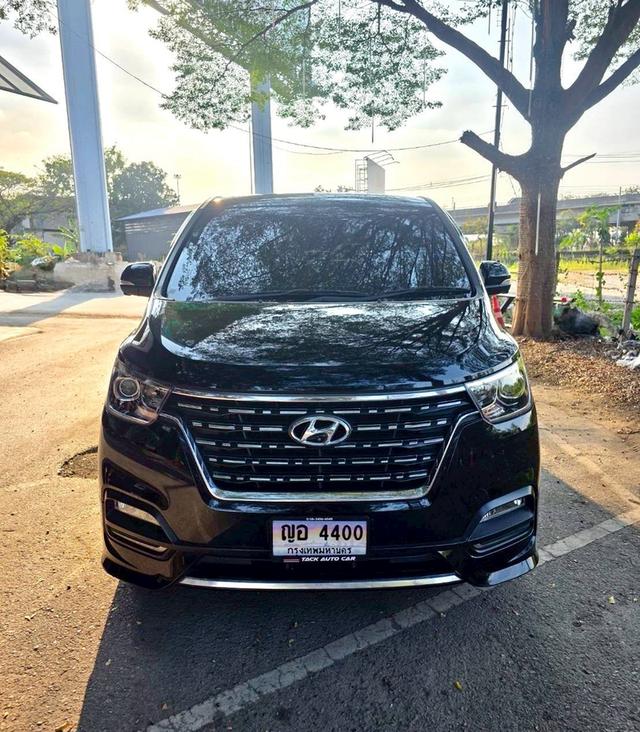 HYUNDAI H-1 2.5 Deluxe สีดำ ปี 2020 ไมล์ 50,000 กม. รูปที่ 2