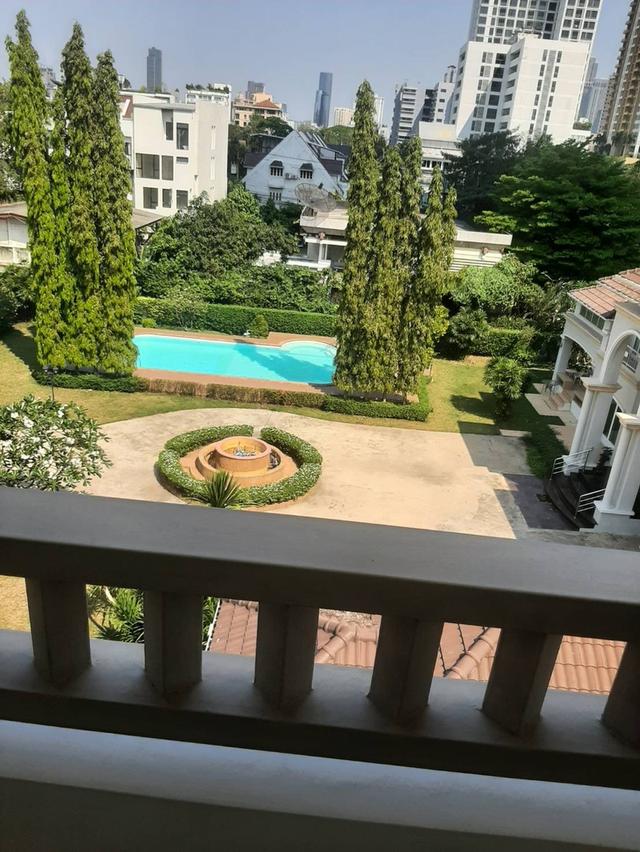 ขายด่วนทาวน์เฮาส์ 3 ชั้น - สุขุมวิท 31 12