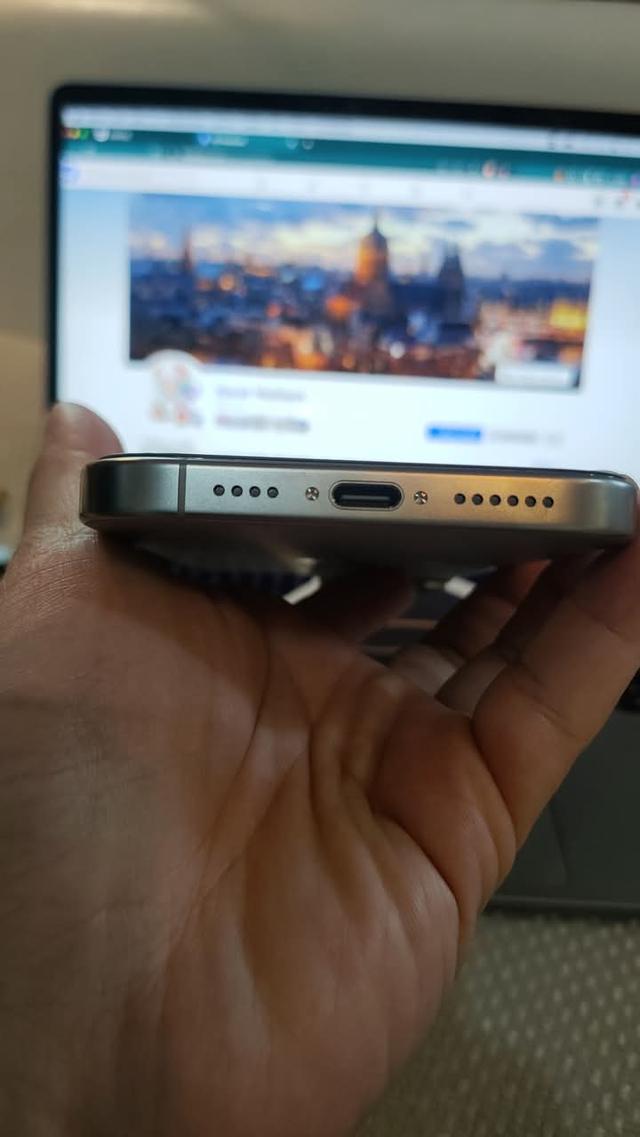 ขาย มือถือ iPhone 16 Pro Max 2