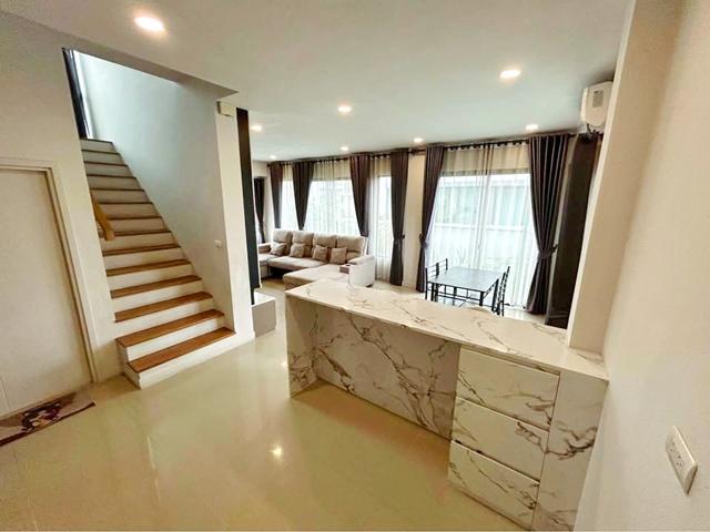 ซ.บงกช31-37 ม.กรุงเทพ รังสิต 3.2กม. 4นอน เช่าบ้านเดี่ยว 2 ชั้น 50ตร.ว. 200ตร.ม. 3น้ำ ตลาดคลองหลวง 2กม.ขาย- 6