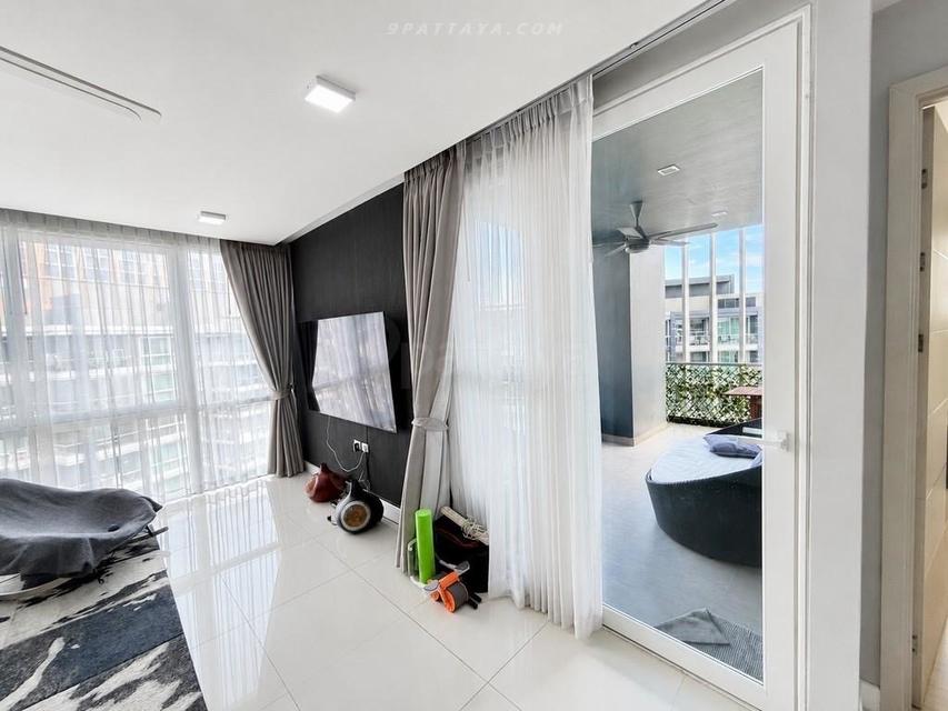 For Rent — Spacious 3-Bedroom Condo at Apus Condominium PattayaLarge condo for rent at Apus Condominium Pattaya, located in the city center near Big C 5