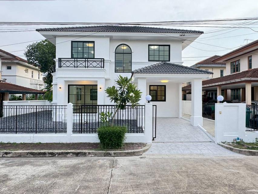 หมู่บ้านมัณฑนา2 ศรีนครินทร์ Mantana2 Srinakarinบ้านเดี่ยว 2 ชั้น โครงการ Land & Houses ใกล้เมกะบางนา ตกแต่งใหม่พร้อมอยู่ มีพื้นที่รอบบ้าน 2