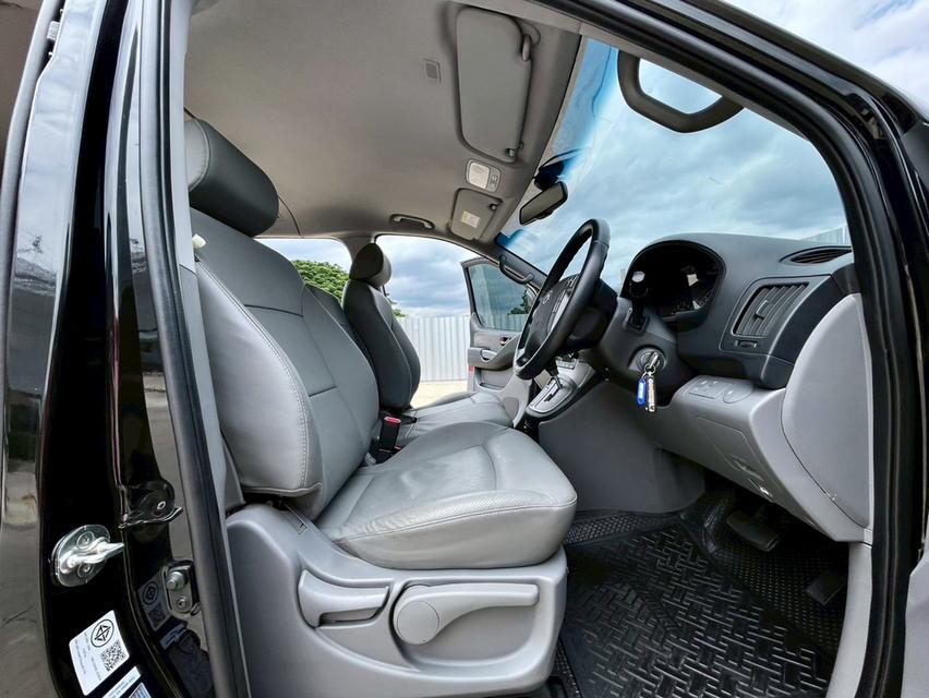 Hyunda H1 2.5 Elite ปี 18 รถสวย สภาพดี 14