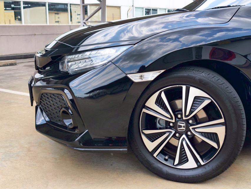 รหัสรถ CAT4636 2017. Honda Civic FK 1.5 Turbo Hatchback 5 ประตู