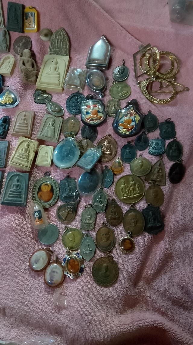 สะสมแลกเปรียญบูชาเพื่อศึกษาต่อยอดองค์ความรู้และประสบการณ์ในงานด้านพุทธศิลปะ 17