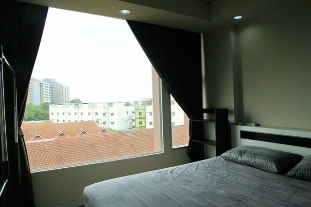 ตลาดไท 2.4 กม. ให้เช่าฟ้าโดม คอนโด ม.ธรรมศาสตร์ ศูนย์รังสิต 1.2 กม. 35 ตร.ม คลองหลวง 4