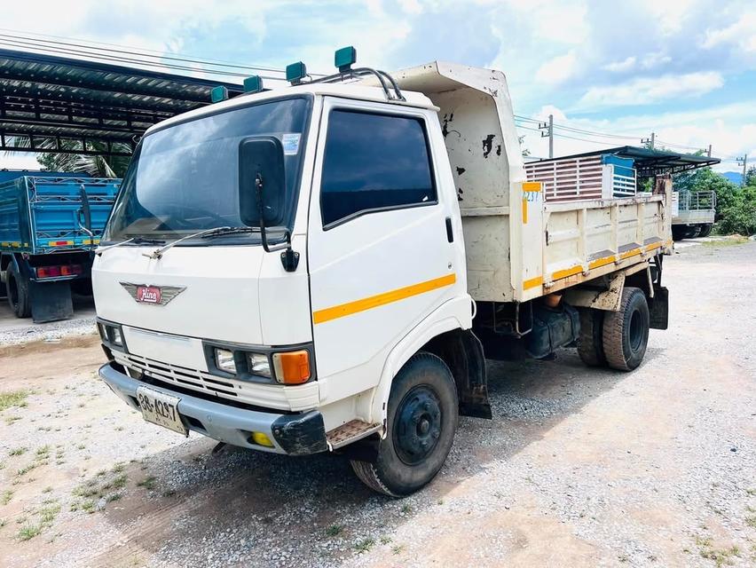 ปล่อยขายรถบรรทุก 6 ล้อ HINO KM777 117HP 7