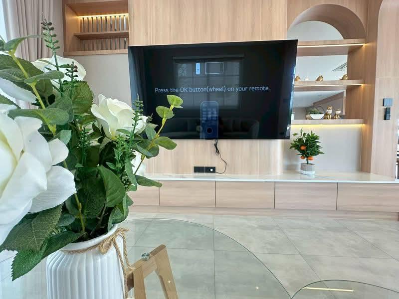 ✨ ให้เช่า Pool Villa หรู 2 ชั้น 4 นอน 5 น้ำ 348 ตรม. ที่ดินกว้าง 213.3 ตรว. เพียง 150,000.-/เดือน (No Pets) 🏊‍♂️ 3