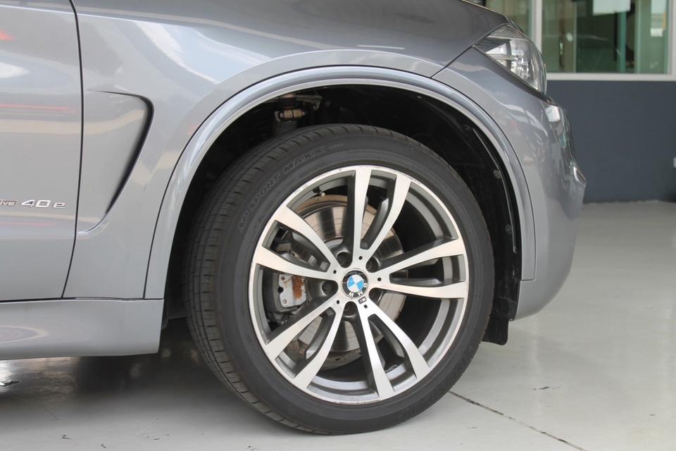 รหัสรถ JRS2162 BMW X5 40e 2017 MSport มือเดียว 10