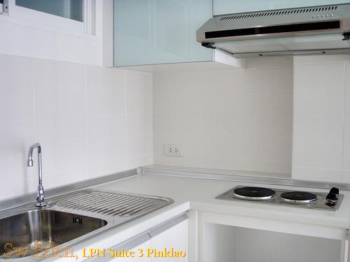 Sell condo LPN Suite Pinklao 63.53 sq.m. at 4.4 mio.baht 6