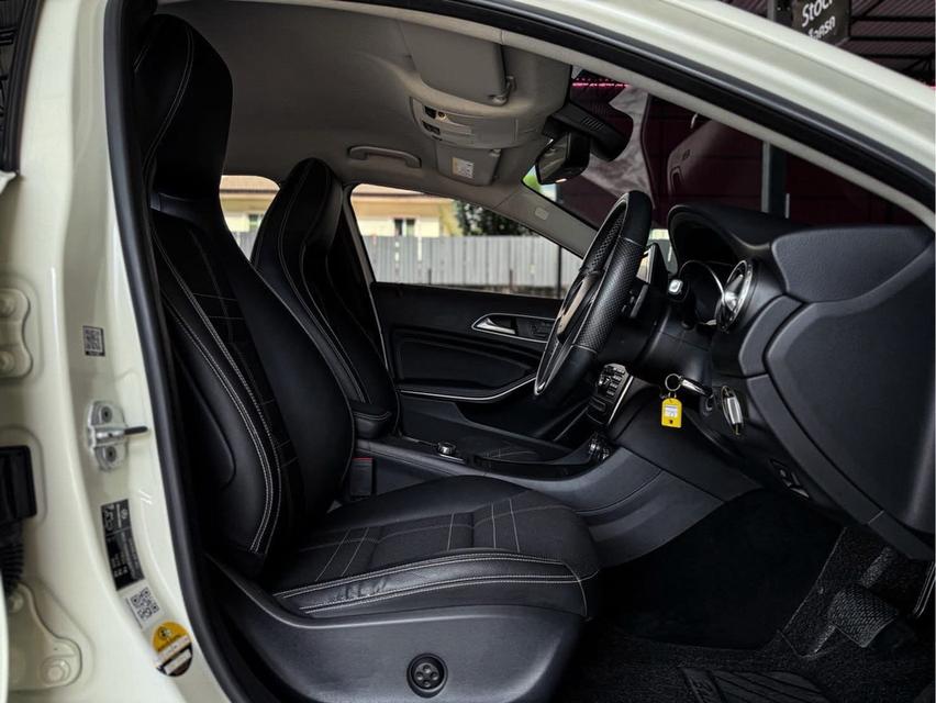 ปี 2014 BENZ GLA-CLASS, 200 โฉม W156ปี14-20 สีขาว 9