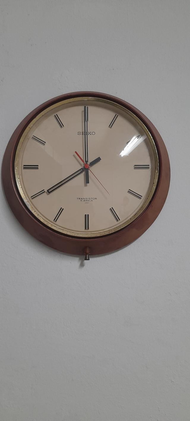 นาฒิกาแขวนพนังSEIKO TRANSISTON