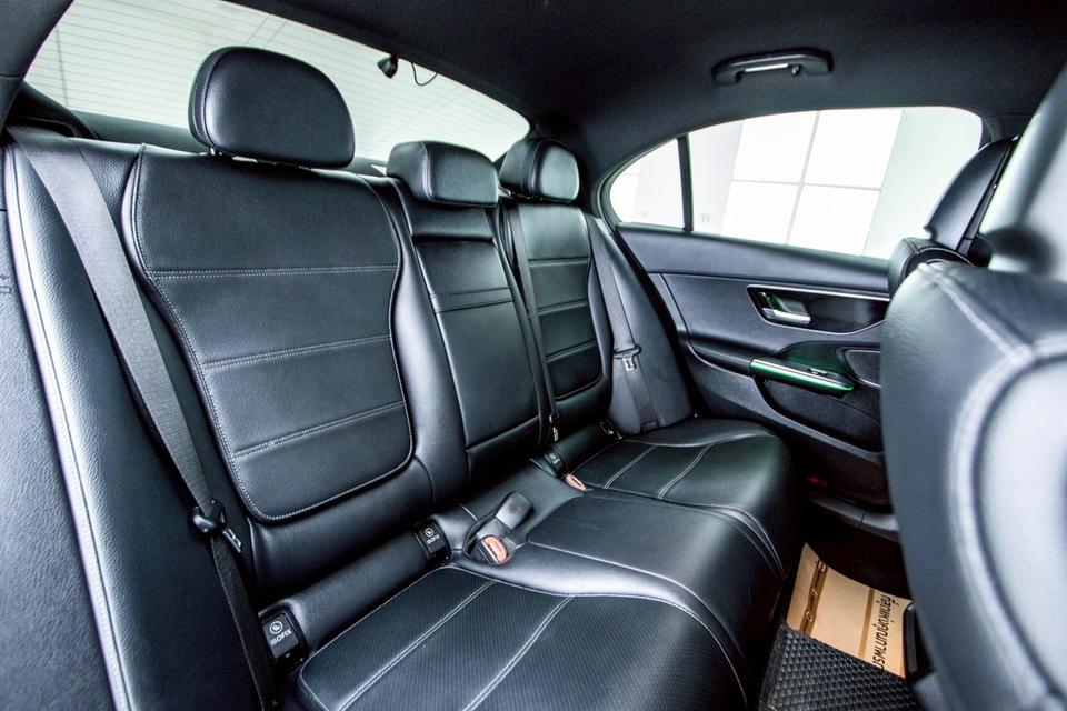 2022 Mercedes-Benz C-CLASS C220 2.0 AVANTGATDE W206 รูปที่ 7