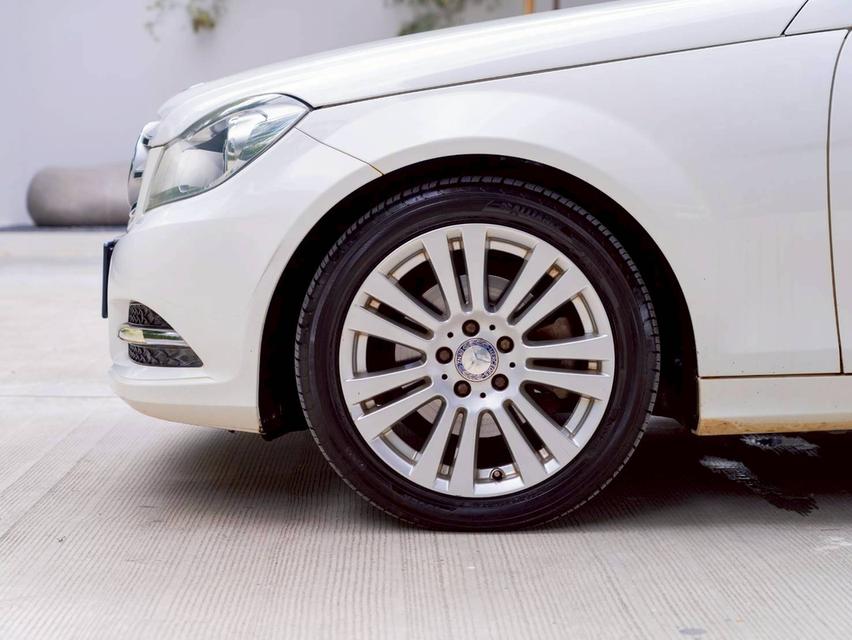 Mercedes Benz C200 CGI 1.8 (W204) ปี 2013 ♨️ #ประกันเครื่องเกียร์3ปี3หมื่นkm ♨️ 10