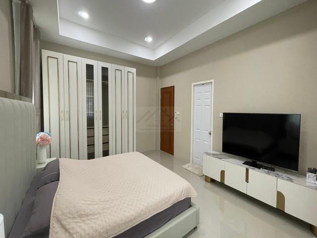 ให้เช่าบ้านหรู 2 ชั้น 400 ตรว. บ้านสวนเนรมิตร วัชรพล เพิ่มสิน สระว่ายน้ำส่วนตัว พร้อมเรือนรับรอง เฟอร์นิเจอร์พร้อมอยู่ 8